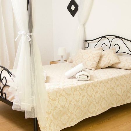 Apartamento Toletum Толедо Екстериор снимка