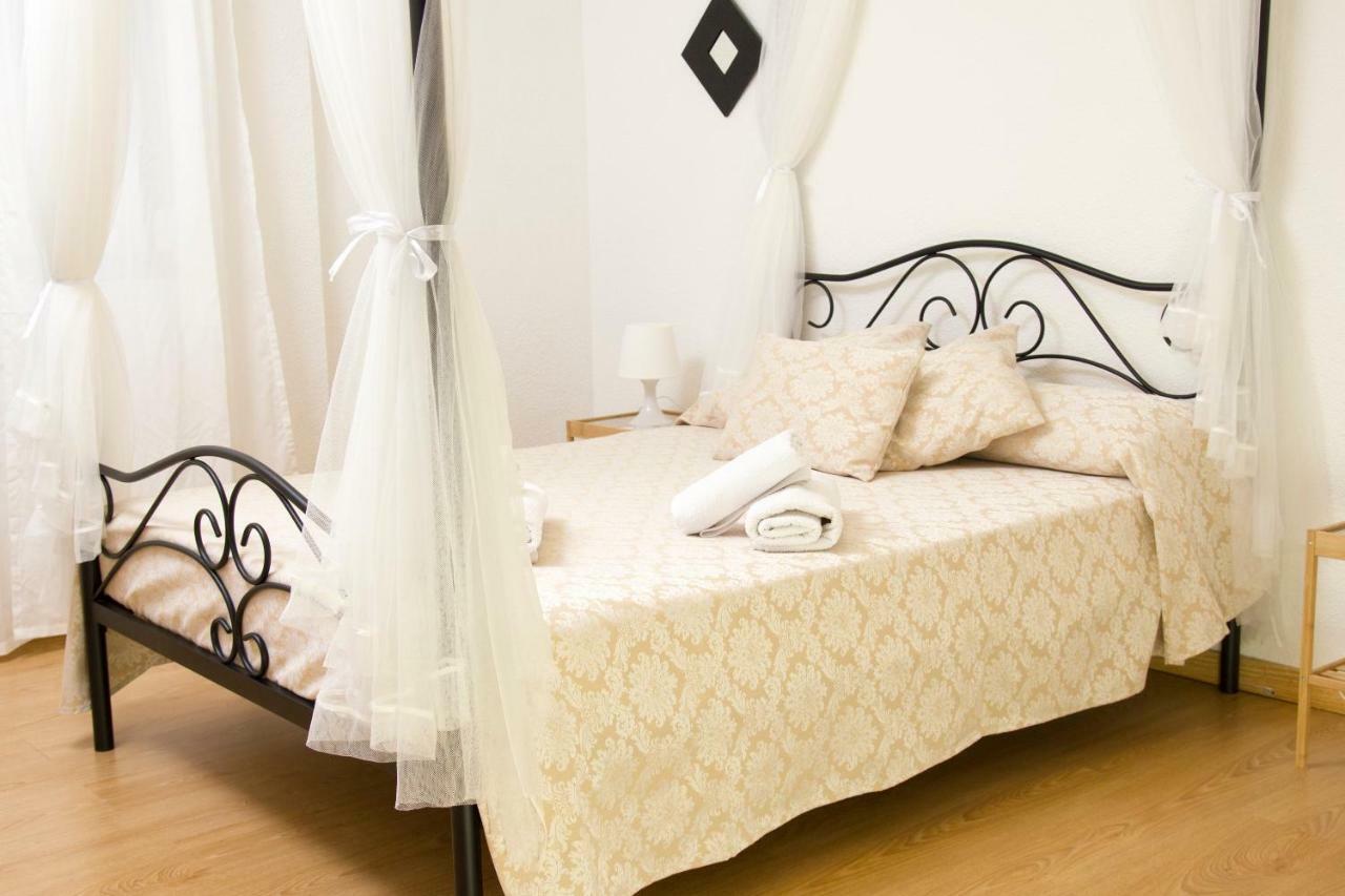 Apartamento Toletum Толедо Екстериор снимка